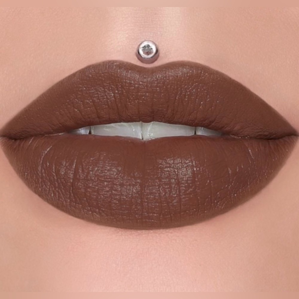 Jeffree Star Velvet Trap Lipstick Dominatrix NIB